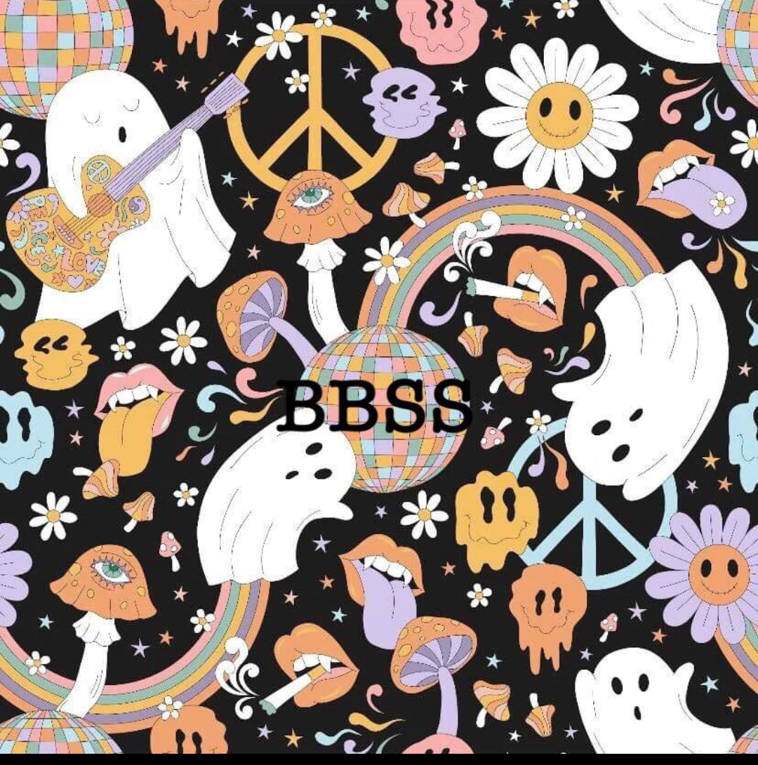 Groovy ghost bow print