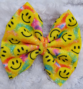 Tie Dye Smiley Print Bow